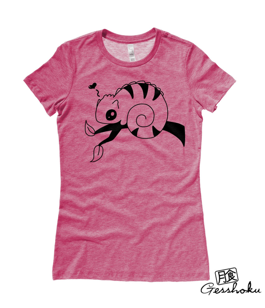Chameleon in Love Ladies T-shirt - Heather Raspberry