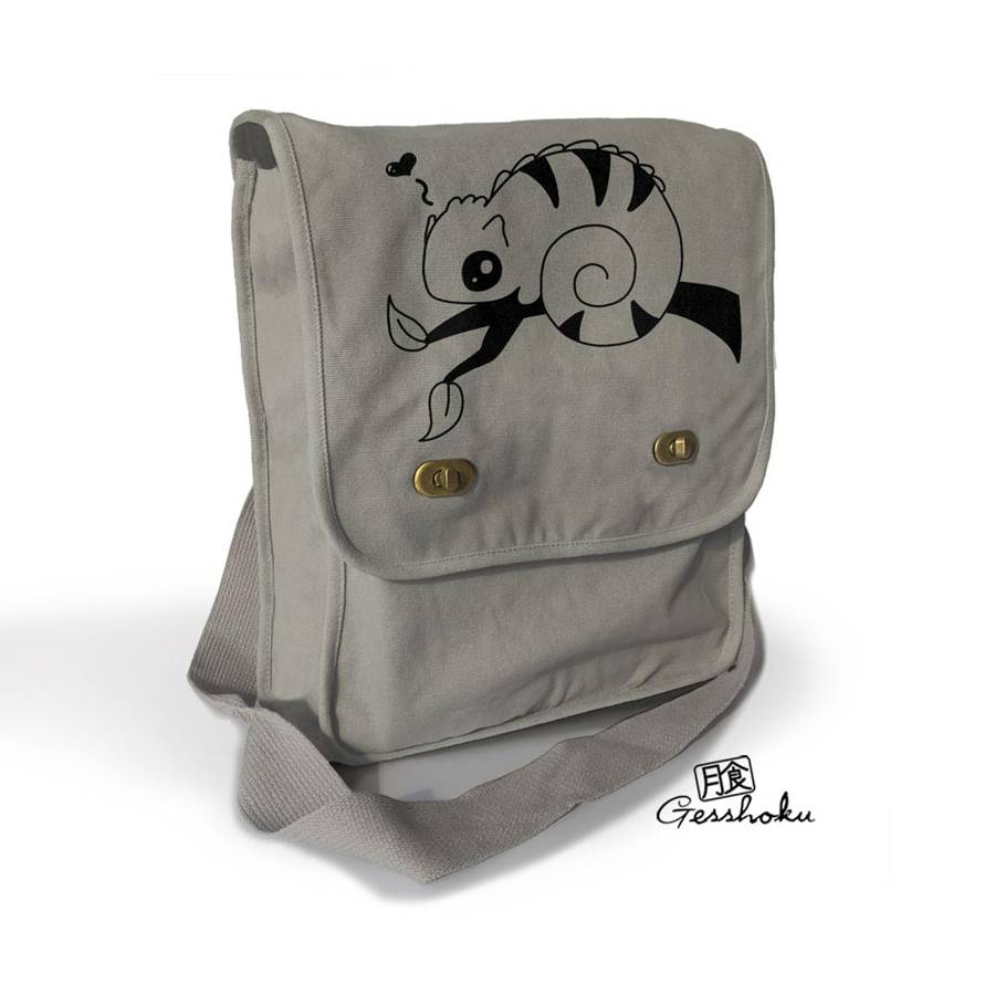 Chameleon in Love Field Bag - Smoke Grey