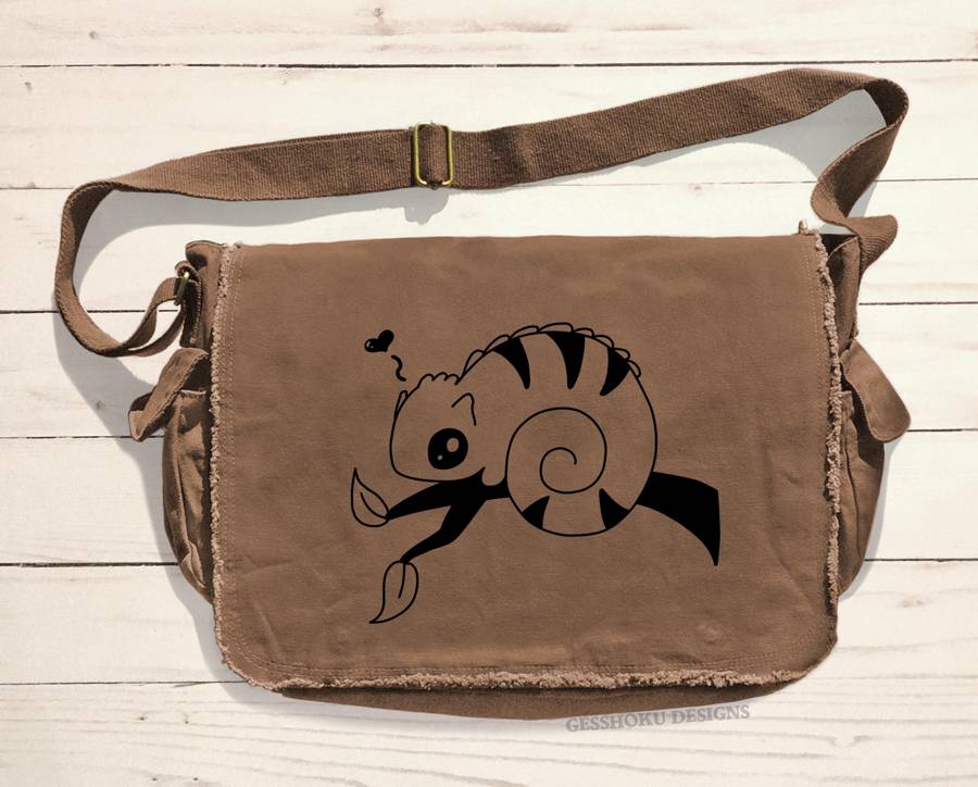 Chameleon in Love Messenger Bag - Brown