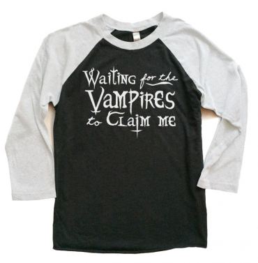 Waiting for the Vampires Raglan T-shirt 3/4 Sleeve