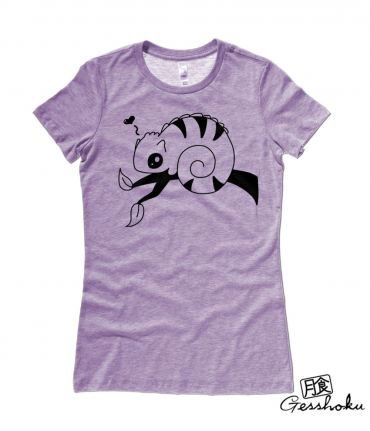 Chameleon in Love Ladies T-shirt