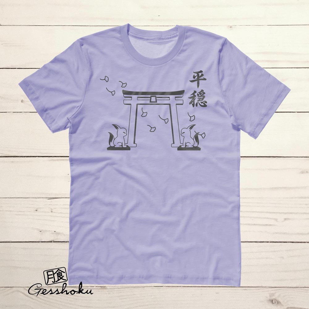 Tranquility Shrine Gate T-shirt - Violet